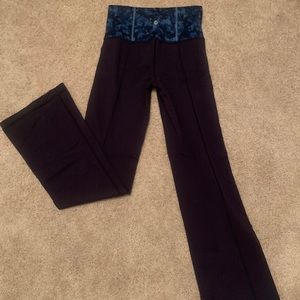 Lululemon Navy Camo Yoga Pants